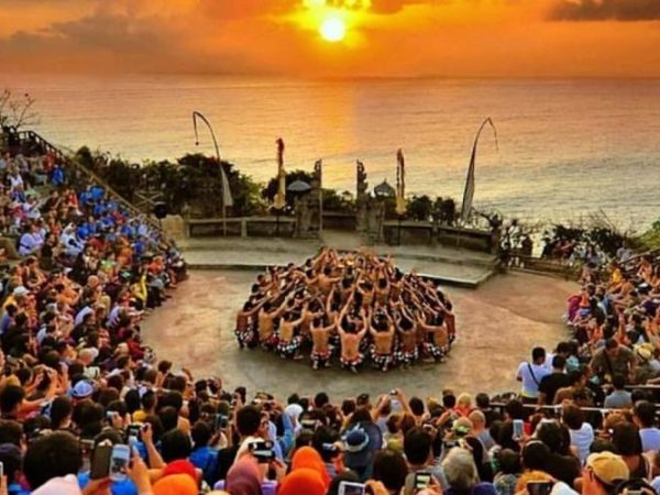 Uluwatu Kecak and Fire Dance Show